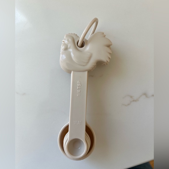 Paula Deen Measuring Spoon Chicken Set - 5 Piece - Picture 2 of 4